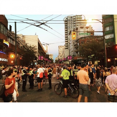 @westendbia: “The crowds are coming for the final night of